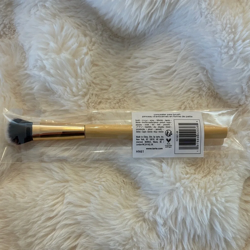 Tarte Concealer Paw Brush NEW NWT Makeup